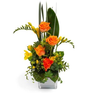 Dzień Matki Poczta lub Kurier kwiaty - Kompozycja Oranżeria